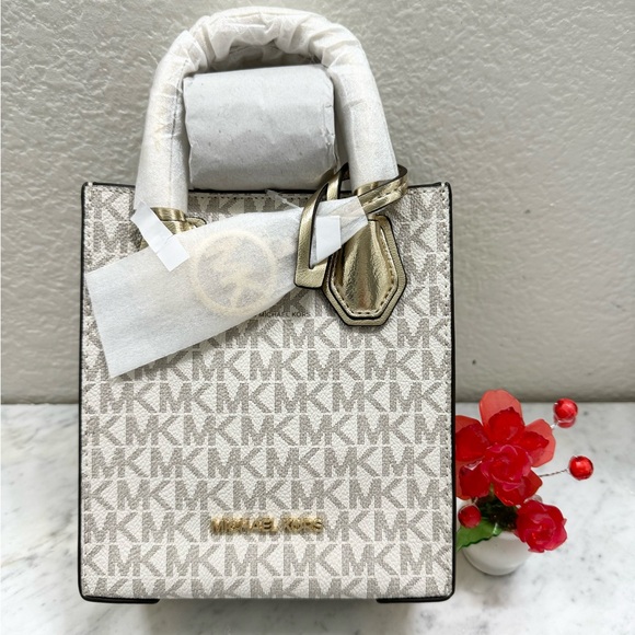 Michael Kors Mercer Extra Small Pebbled Leather Crossbody Bag - Picture 1 of 5